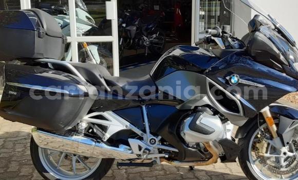 Nunua Ilio tumika BMW R 1200 Nyeusi Bike ndani ya Mwanza nchini Mwanza Nunua Ilio tumika BMW R 1200 Nyeusi Bike ndani ya Mwanza nchini Mwanza