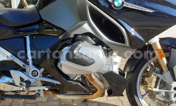 Nunua Ilio tumika BMW R 1200 Nyeusi Bike ndani ya Mwanza nchini Mwanza Nunua Ilio tumika BMW R 1200 Nyeusi Bike ndani ya Mwanza nchini Mwanza