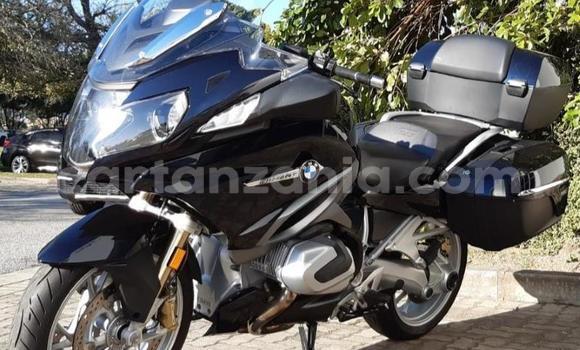 Nunua Ilio tumika BMW R 1200 Nyeusi Bike ndani ya Mwanza nchini Mwanza Nunua Ilio tumika BMW R 1200 Nyeusi Bike ndani ya Mwanza nchini Mwanza