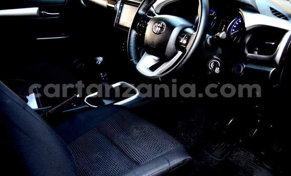 Nunua Ilio tumika Toyota Hilux Fedha Gari ndani ya Dar es Salaam nchini Dar es Salaam Nunua Ilio tumika Toyota Hilux Fedha Gari ndani ya Dar es Salaam nchini Dar es Salaam