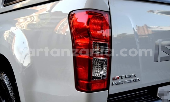 Buy Used Isuzu KB White Car in Dar es Salaam in Dar es Salaam Buy Used Isuzu KB White Car in Dar es Salaam in Dar es Salaam