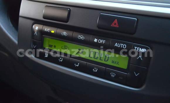 Nunua Ilio tumika Toyota Hilux Nyeupe Gari ndani ya Dar es Salaam nchini Dar es Salaam Nunua Ilio tumika Toyota Hilux Nyeupe Gari ndani ya Dar es Salaam nchini Dar es Salaam