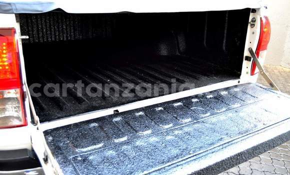Buy Used Toyota Hilux White Car in Dodoma in Dodoma Buy Used Toyota Hilux White Car in Dodoma in Dodoma