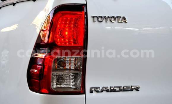 Buy Used Toyota Hilux White Car in Dodoma in Dodoma Buy Used Toyota Hilux White Car in Dodoma in Dodoma