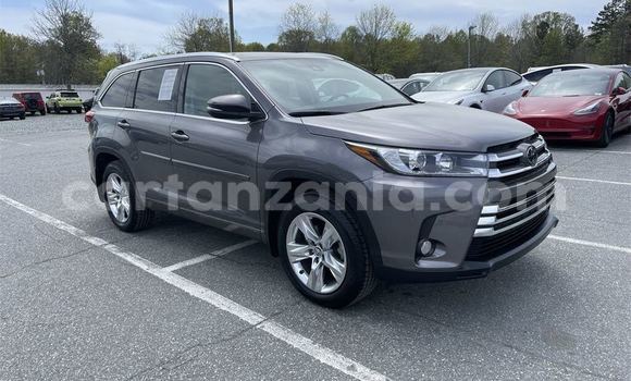 Buy Used Toyota Highlander Other Car in Bagamoyo in Pwani Buy Used Toyota Highlander Other Car in Bagamoyo in Pwani