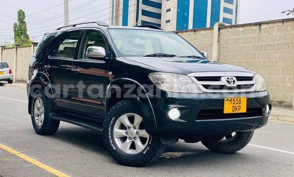Nunua Ilio tumika Toyota Fortuner Nyingine Gari ndani ya Dar es Salaam nchini Dar es Salaam Nunua Ilio tumika Toyota Fortuner Nyingine Gari ndani ya Dar es Salaam nchini Dar es Salaam