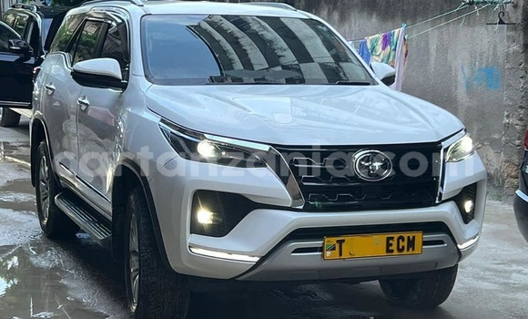 Buy Used Hyundai Accent Other Car in Dar es Salaam in Dar es Salaam Buy Used Hyundai Accent Other Car in Dar es Salaam in Dar es Salaam