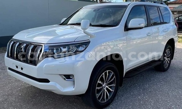 Buy Used Toyota Land Cruiser Prado White Car in Dar es Salaam in Dar es Salaam Buy Used Toyota Land Cruiser Prado White Car in Dar es Salaam in Dar es Salaam