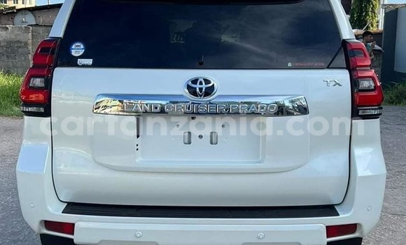 Buy Used Toyota Land Cruiser Prado White Car in Dar es Salaam in Dar es Salaam Buy Used Toyota Land Cruiser Prado White Car in Dar es Salaam in Dar es Salaam