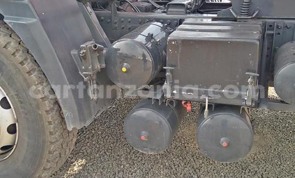 Nunua Ilio tumika Man Silent Nyekundu Lori ndani ya Dar es Salaam nchini Dar es Salaam Nunua Ilio tumika Man Silent Nyekundu Lori ndani ya Dar es Salaam nchini Dar es Salaam