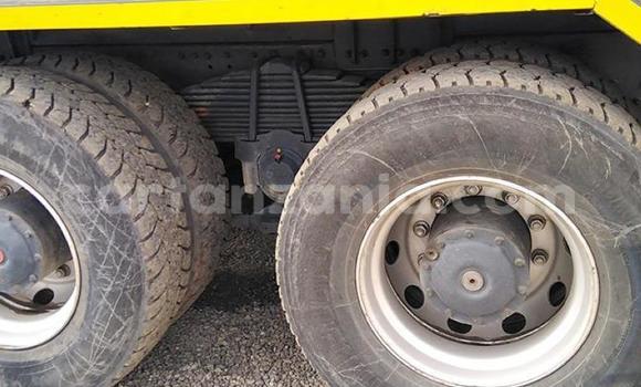 Nunua Ilio tumika Man Silent Nyekundu Lori ndani ya Dar es Salaam nchini Dar es Salaam Nunua Ilio tumika Man Silent Nyekundu Lori ndani ya Dar es Salaam nchini Dar es Salaam