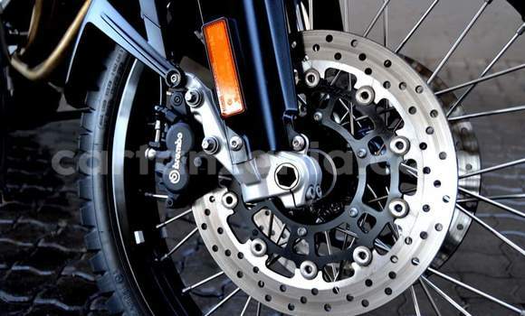 Nunua Ilio tumika BMW F 700 Nyekundu Bike ndani ya Dar es Salaam nchini Dar es Salaam Nunua Ilio tumika BMW F 700 Nyekundu Bike ndani ya Dar es Salaam nchini Dar es Salaam