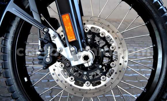 Nunua Ilio tumika BMW F 700 Nyekundu Bike ndani ya Dar es Salaam nchini Dar es Salaam Nunua Ilio tumika BMW F 700 Nyekundu Bike ndani ya Dar es Salaam nchini Dar es Salaam