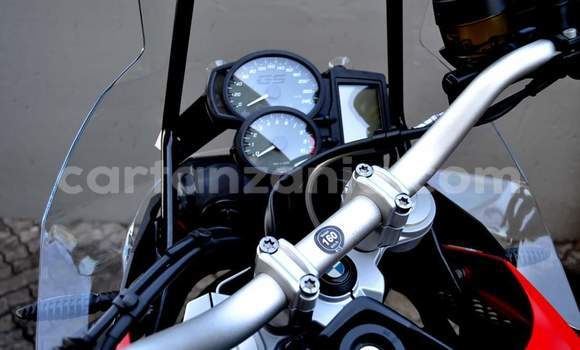 Nunua Ilio tumika BMW F 700 Nyekundu Bike ndani ya Dar es Salaam nchini Dar es Salaam Nunua Ilio tumika BMW F 700 Nyekundu Bike ndani ya Dar es Salaam nchini Dar es Salaam