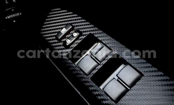 Nunua Ilio tumika Toyota RAV4 Nyeupe Gari ndani ya Dar es Salaam nchini Dar es Salaam Nunua Ilio tumika Toyota RAV4 Nyeupe Gari ndani ya Dar es Salaam nchini Dar es Salaam