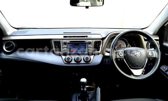 Nunua Ilio tumika Toyota RAV4 Nyeupe Gari ndani ya Dar es Salaam nchini Dar es Salaam Nunua Ilio tumika Toyota RAV4 Nyeupe Gari ndani ya Dar es Salaam nchini Dar es Salaam