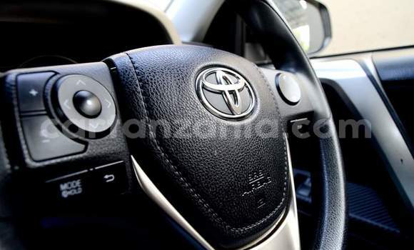 Nunua Ilio tumika Toyota RAV4 Nyeupe Gari ndani ya Dar es Salaam nchini Dar es Salaam Nunua Ilio tumika Toyota RAV4 Nyeupe Gari ndani ya Dar es Salaam nchini Dar es Salaam