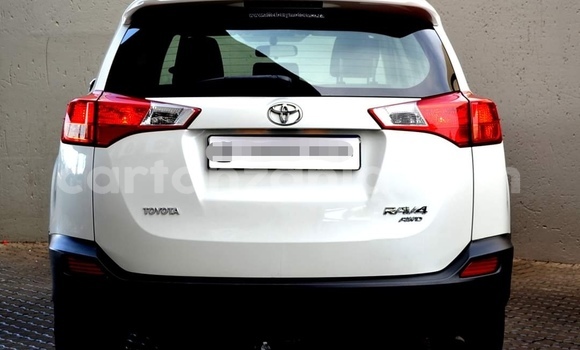 Nunua Ilio tumika Toyota RAV4 Nyeupe Gari ndani ya Dar es Salaam nchini Dar es Salaam Nunua Ilio tumika Toyota RAV4 Nyeupe Gari ndani ya Dar es Salaam nchini Dar es Salaam