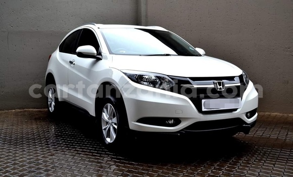 Buy Used Honda HR–V White Car in Dar es Salaam in Dar es Salaam Buy Used Honda HR–V White Car in Dar es Salaam in Dar es Salaam