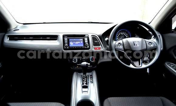 Buy Used Honda HR–V White Car in Dar es Salaam in Dar es Salaam Buy Used Honda HR–V White Car in Dar es Salaam in Dar es Salaam