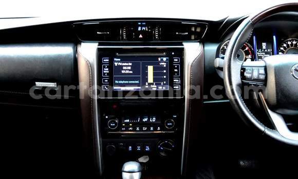 Nunua Ilio tumika Toyota Fortuner Brown Gari ndani ya Dar es Salaam nchini Dar es Salaam Nunua Ilio tumika Toyota Fortuner Brown Gari ndani ya Dar es Salaam nchini Dar es Salaam