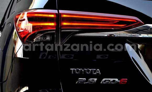 Nunua Ilio tumika Toyota Fortuner Brown Gari ndani ya Dar es Salaam nchini Dar es Salaam Nunua Ilio tumika Toyota Fortuner Brown Gari ndani ya Dar es Salaam nchini Dar es Salaam