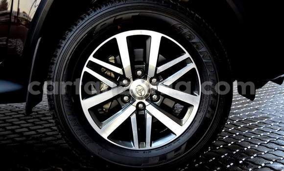 Nunua Ilio tumika Toyota Fortuner Brown Gari ndani ya Dar es Salaam nchini Dar es Salaam Nunua Ilio tumika Toyota Fortuner Brown Gari ndani ya Dar es Salaam nchini Dar es Salaam