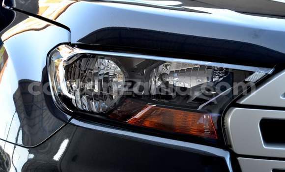 Buy Used Ford Everest Blue Car in Dar es Salaam in Dar es Salaam Buy Used Ford Everest Blue Car in Dar es Salaam in Dar es Salaam