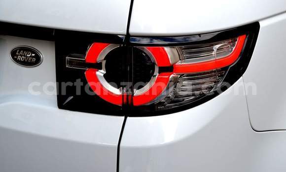 Nunua Ilio tumika Land Rover Discovery Sport Nyeupe Gari ndani ya Dar es Salaam nchini Dar es Salaam Nunua Ilio tumika Land Rover Discovery Sport Nyeupe Gari ndani ya Dar es Salaam nchini Dar es Salaam