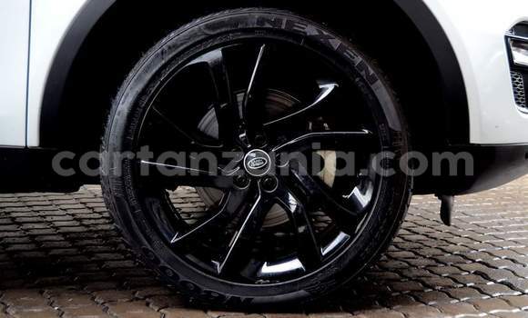 Nunua Ilio tumika Land Rover Discovery Sport Nyeupe Gari ndani ya Dar es Salaam nchini Dar es Salaam Nunua Ilio tumika Land Rover Discovery Sport Nyeupe Gari ndani ya Dar es Salaam nchini Dar es Salaam