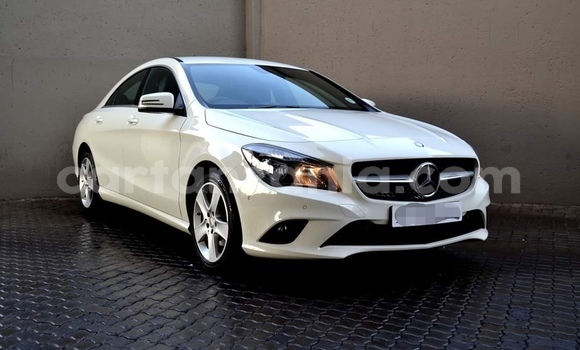 Buy Used Mercedes‒Benz CLA-klasse White Car in Dodoma in Dodoma