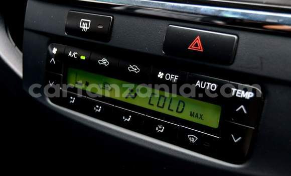 Nunua Ilio tumika Toyota Fortuner Nyeupe Gari ndani ya Dar es Salaam nchini Dar es Salaam Nunua Ilio tumika Toyota Fortuner Nyeupe Gari ndani ya Dar es Salaam nchini Dar es Salaam