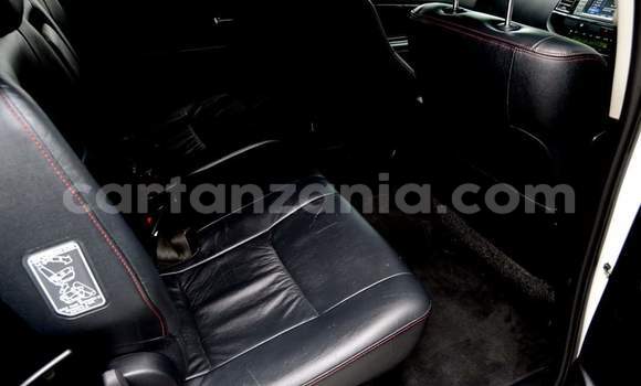 Nunua Ilio tumika Toyota Fortuner Nyeupe Gari ndani ya Dar es Salaam nchini Dar es Salaam Nunua Ilio tumika Toyota Fortuner Nyeupe Gari ndani ya Dar es Salaam nchini Dar es Salaam
