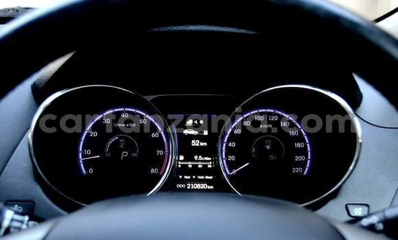 Nunua Ilio tumika Hyundai ix35 Bluu Gari ndani ya Dar es Salaam nchini Dar es Salaam Nunua Ilio tumika Hyundai ix35 Bluu Gari ndani ya Dar es Salaam nchini Dar es Salaam