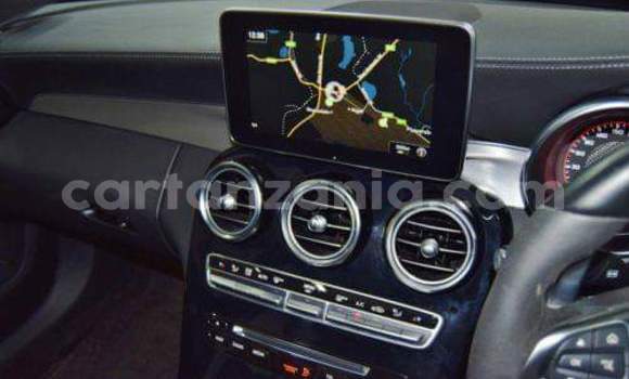 Nunua Ilio tumika Mercedes‒Benz C-klasse AMG Nyeupe Gari ndani ya Dar es Salaam nchini Dar es Salaam Nunua Ilio tumika Mercedes‒Benz C-klasse AMG Nyeupe Gari ndani ya Dar es Salaam nchini Dar es Salaam