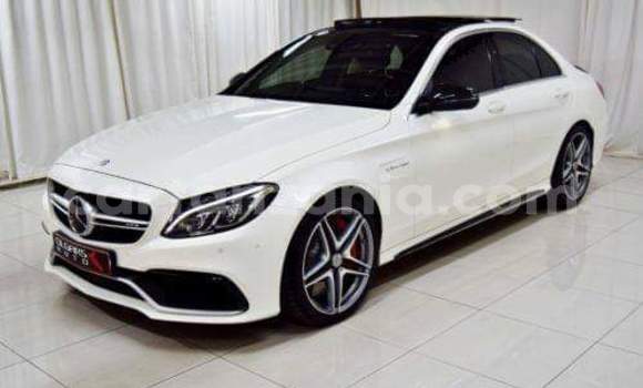 Nunua Ilio tumika Mercedes‒Benz C-klasse AMG Nyeupe Gari ndani ya Dar es Salaam nchini Dar es Salaam Nunua Ilio tumika Mercedes‒Benz C-klasse AMG Nyeupe Gari ndani ya Dar es Salaam nchini Dar es Salaam