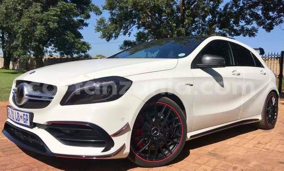 Nunua Ilio tumika Mercedes‒Benz A-klasse AMG Nyeupe Gari ndani ya Dar es Salaam nchini Dar es Salaam Nunua Ilio tumika Mercedes‒Benz A-klasse AMG Nyeupe Gari ndani ya Dar es Salaam nchini Dar es Salaam