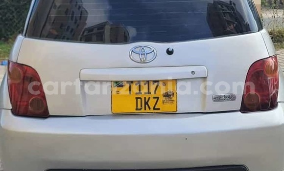 Buy Used Toyota IST Silver Car in Dar es Salaam in Dar es Salaam