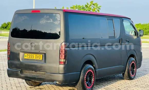 Buy Used Toyota Hiace Black Car in Dar es Salaam in Dar es Salaam Buy Used Toyota Hiace Black Car in Dar es Salaam in Dar es Salaam