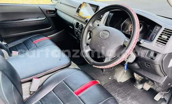 Buy Used Toyota Hiace Black Car in Dar es Salaam in Dar es Salaam Buy Used Toyota Hiace Black Car in Dar es Salaam in Dar es Salaam