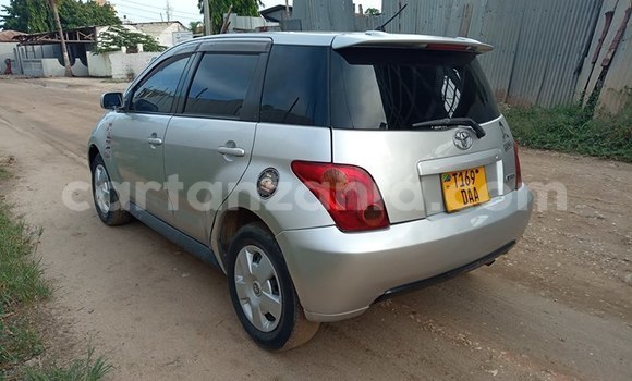 Buy Used Toyota IST Silver Car in Dar es Salaam in Dar es Salaam Buy Used Toyota IST Silver Car in Dar es Salaam in Dar es Salaam