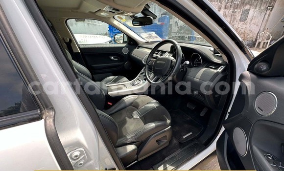 Nunua Mpya Land Rover Range Rover Evoque Nyeupe Gari ndani ya Dar es Salaam nchini Dar es Salaam Nunua Mpya Land Rover Range Rover Evoque Nyeupe Gari ndani ya Dar es Salaam nchini Dar es Salaam