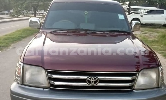 Nunua Ilio tumika Toyota Prado Nyekundu Gari ndani ya Bahi nchini Dodoma