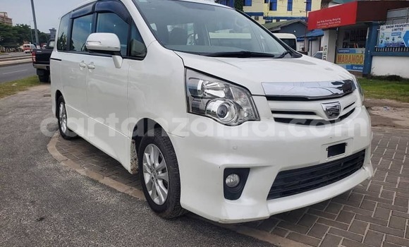 Buy Used Toyota Noah White Car in Bahi in Dodoma Buy Used Toyota Noah White Car in Bahi in Dodoma