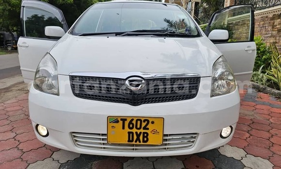 Buy Used Toyota Vanguard White Car in Babati Urban in Manyara Buy Used Toyota Vanguard White Car in Babati Urban in Manyara