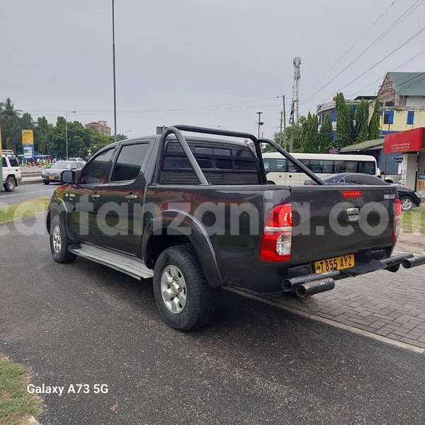 Big with watermark toyota hilux dodoma bahi 20515