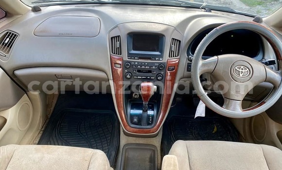 Buy Used Toyota Harrier White Car in Bariadi in Simiyu Buy Used Toyota Harrier White Car in Bariadi in Simiyu
