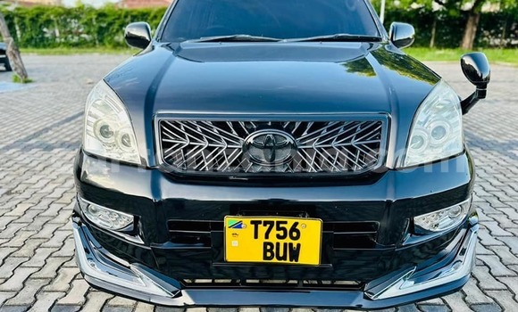 Nunua Ilio tumika Toyota Land Cruiser Nyeusi Gari ndani ya Bahi nchini Dodoma Nunua Ilio tumika Toyota Land Cruiser Nyeusi Gari ndani ya Bahi nchini Dodoma