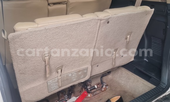 Buy Used Toyota Vanguard White Car in Dar es Salaam in Dar es Salaam