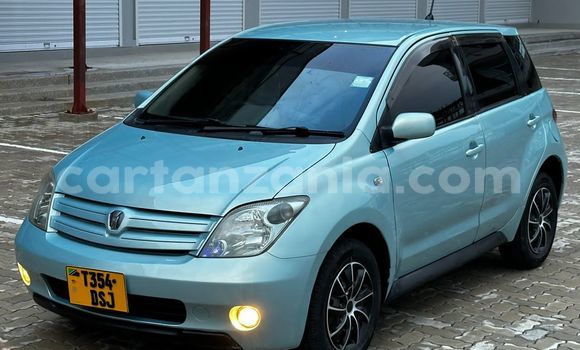 Nunua Ilio tumika Toyota IST Nyingine Gari ndani ya Dar es Salaam nchini Dar es Salaam